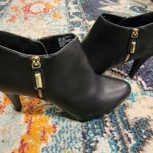 Liz Claiborne black bootie heels